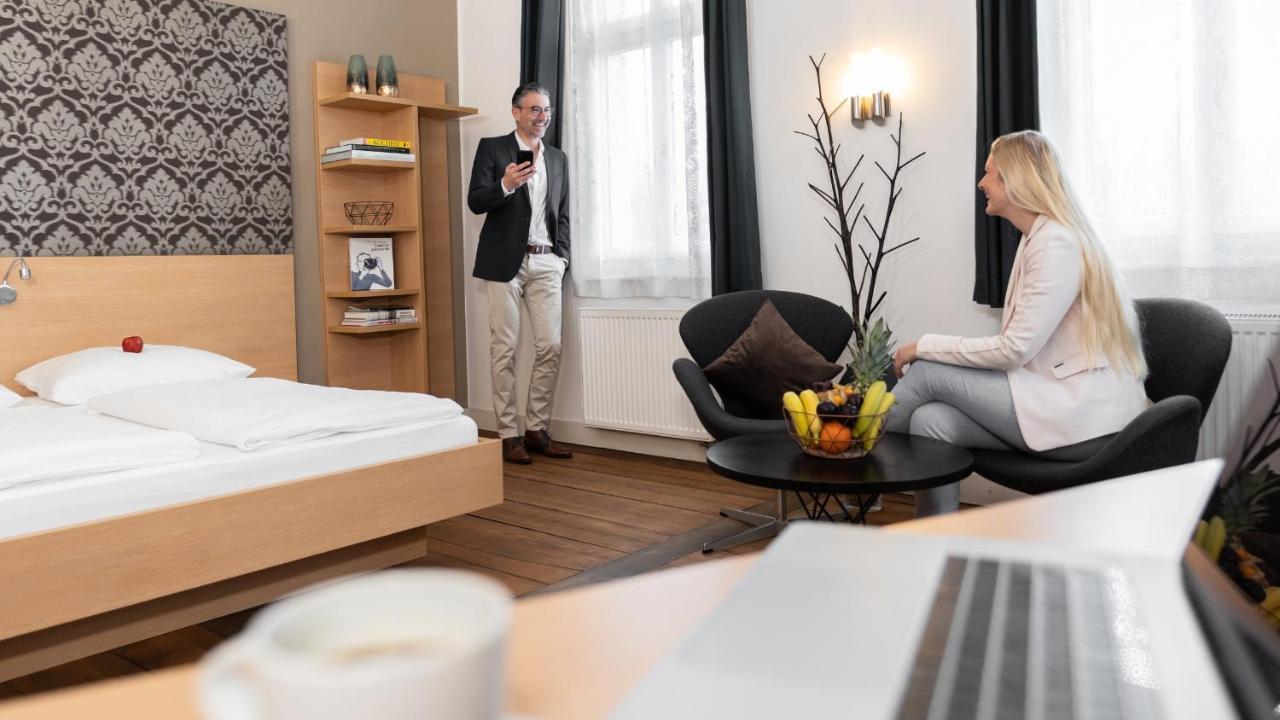 Campuszwei - Hotel & Boardinghouse Λούντβιχσμπουργκ Εξωτερικό φωτογραφία